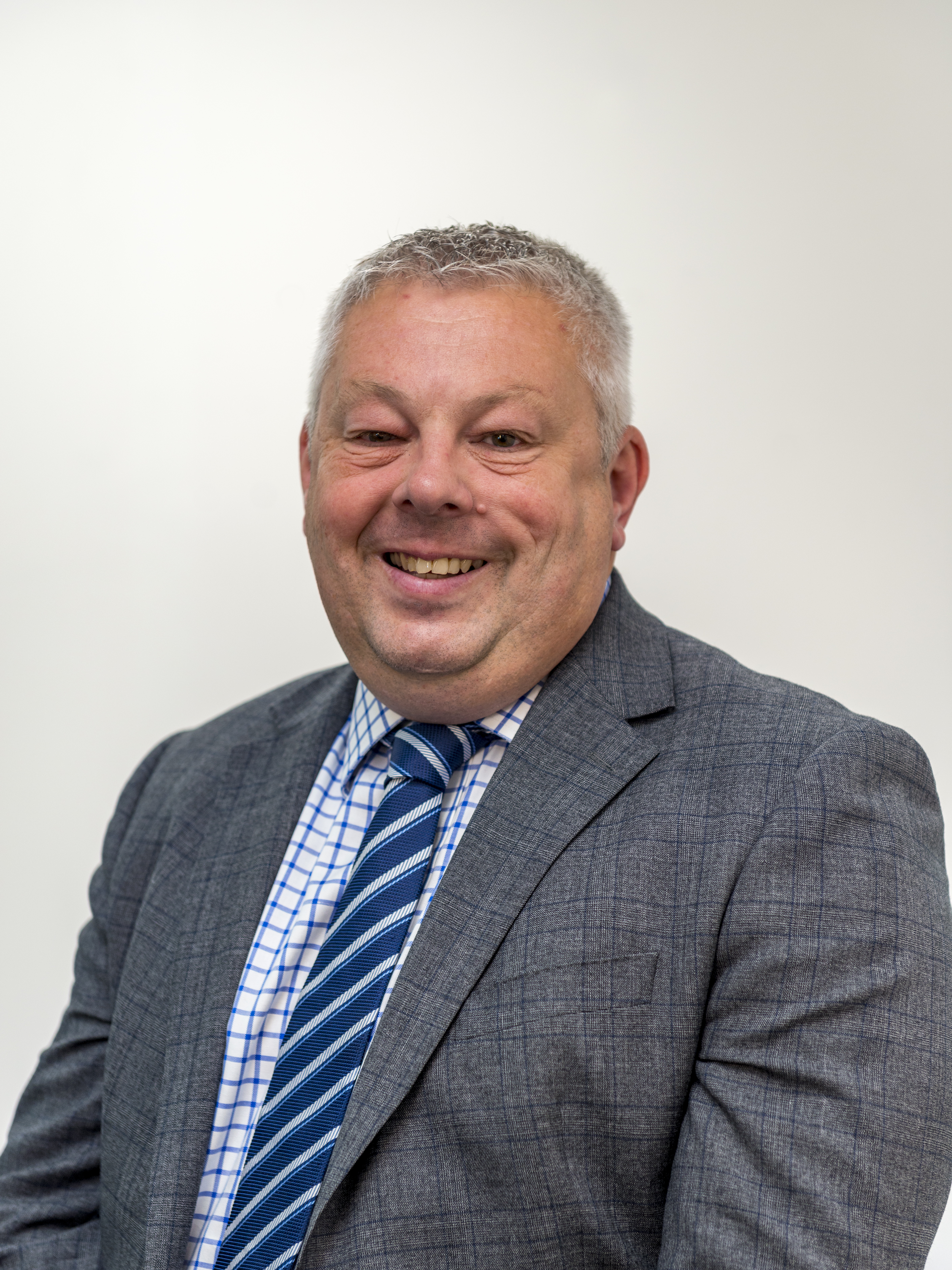 Image of guest speaker: David Glover Logo